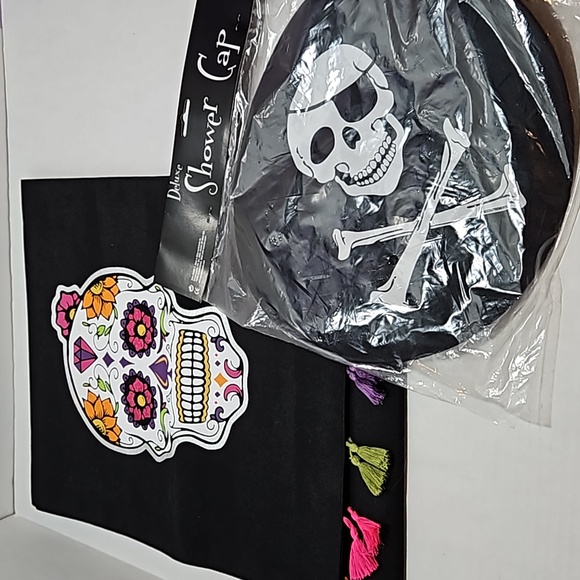 Day of the Dead candy skulls table runner and skeleton 💀 shower cap - Picture 1 of 4